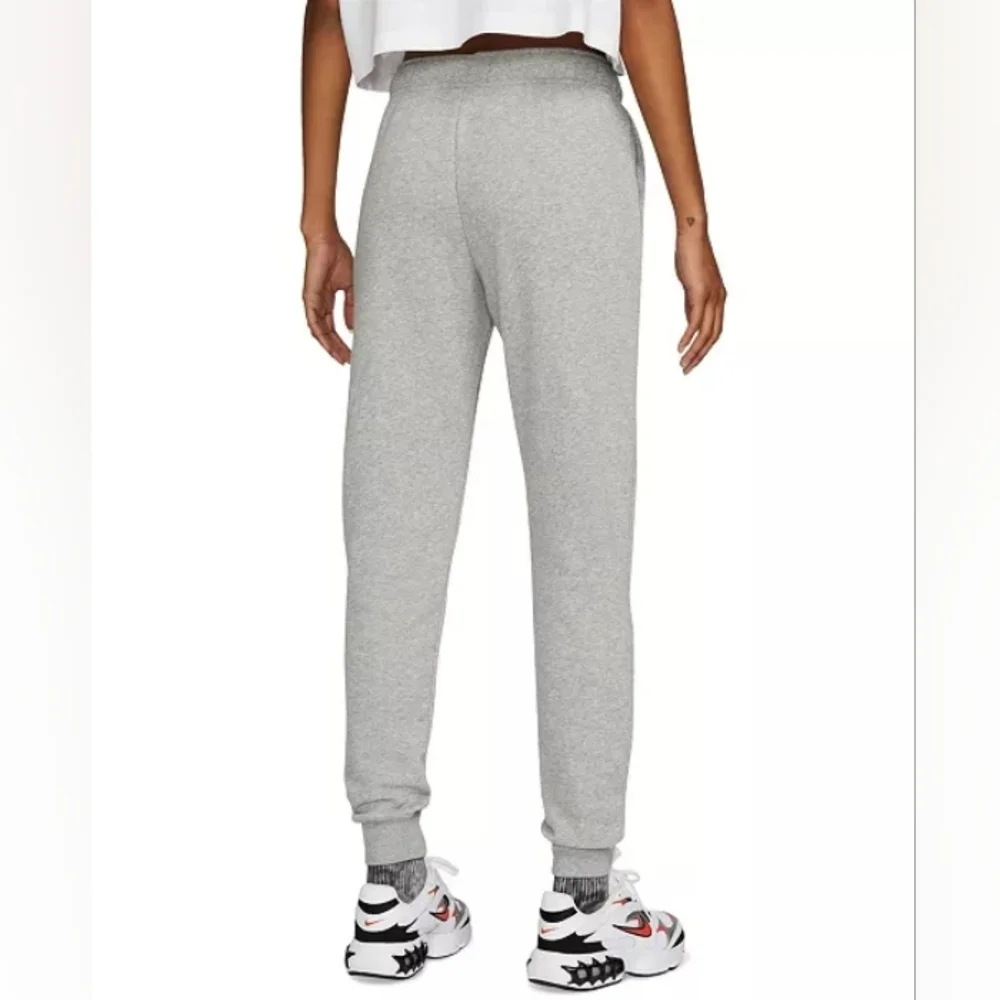Nike Women's Sportswear Club Fleece Mid-Rise Joggers in Gray Sz 1X NWT